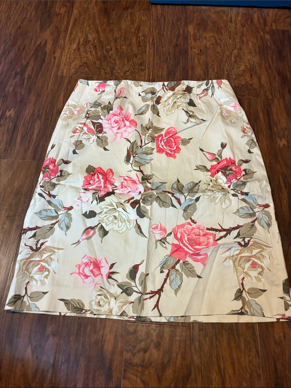 Brooks Brothers Cream Pencil Skirt with Pink Rose Pattern